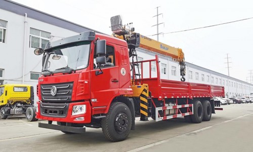 Автокран с задней двойной осью Dongfeng Huashen F5 грузоподъемностью 12 тонн с 5-секционной стрелой