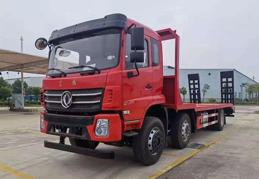 Малый трехосный бортовой грузовик National Six Dongfeng D17-Z