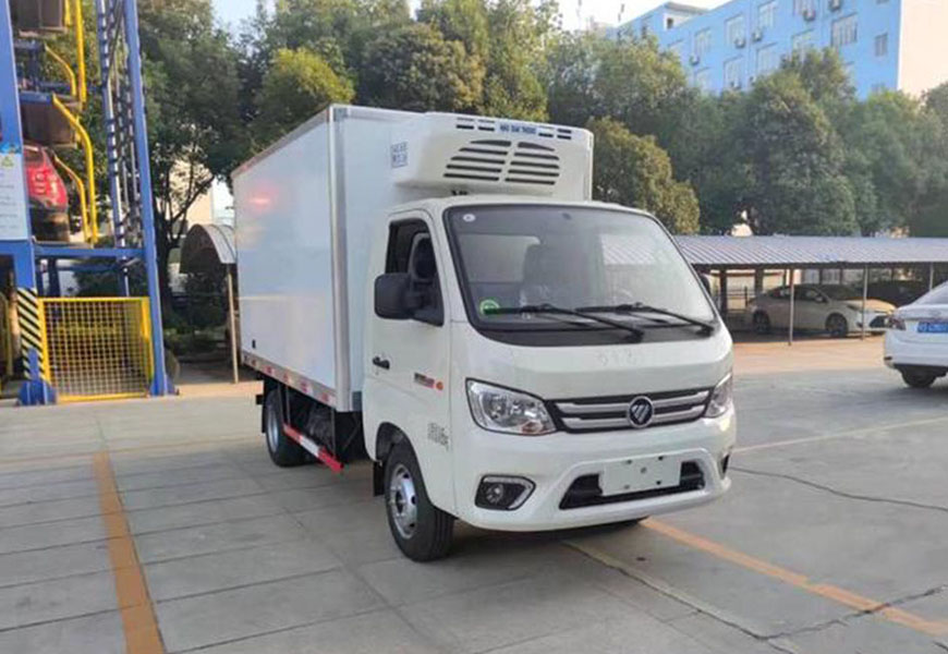 Foton Xiangling M1 задний двухколесный рефрижераторный грузовик