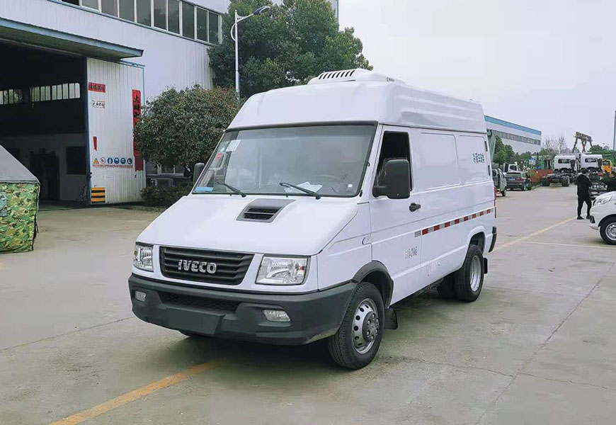 Рефрижератор Iveco V35