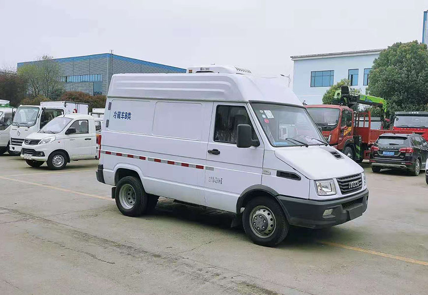 Рефрижератор Iveco V35