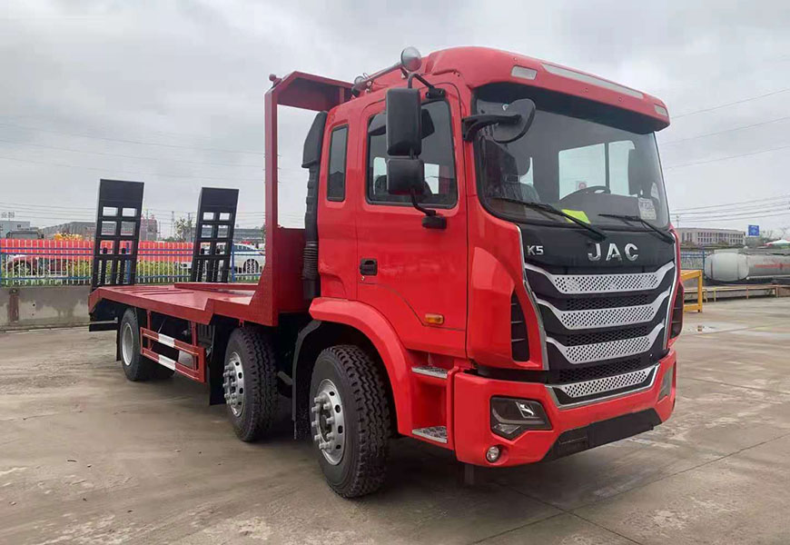 JAC National Six Small Three-Axle Flatbed Transporter