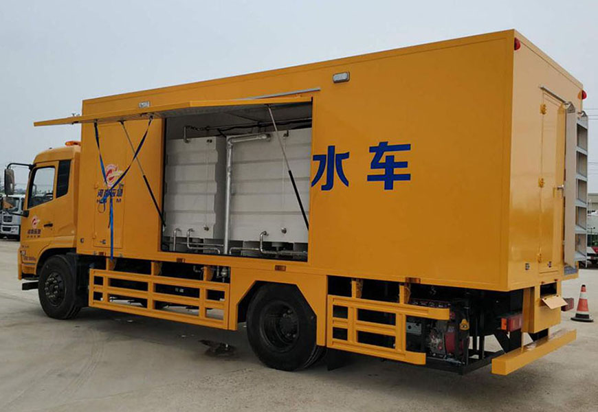 Dongfeng Tianjin Mobile Water Purification Vehicle